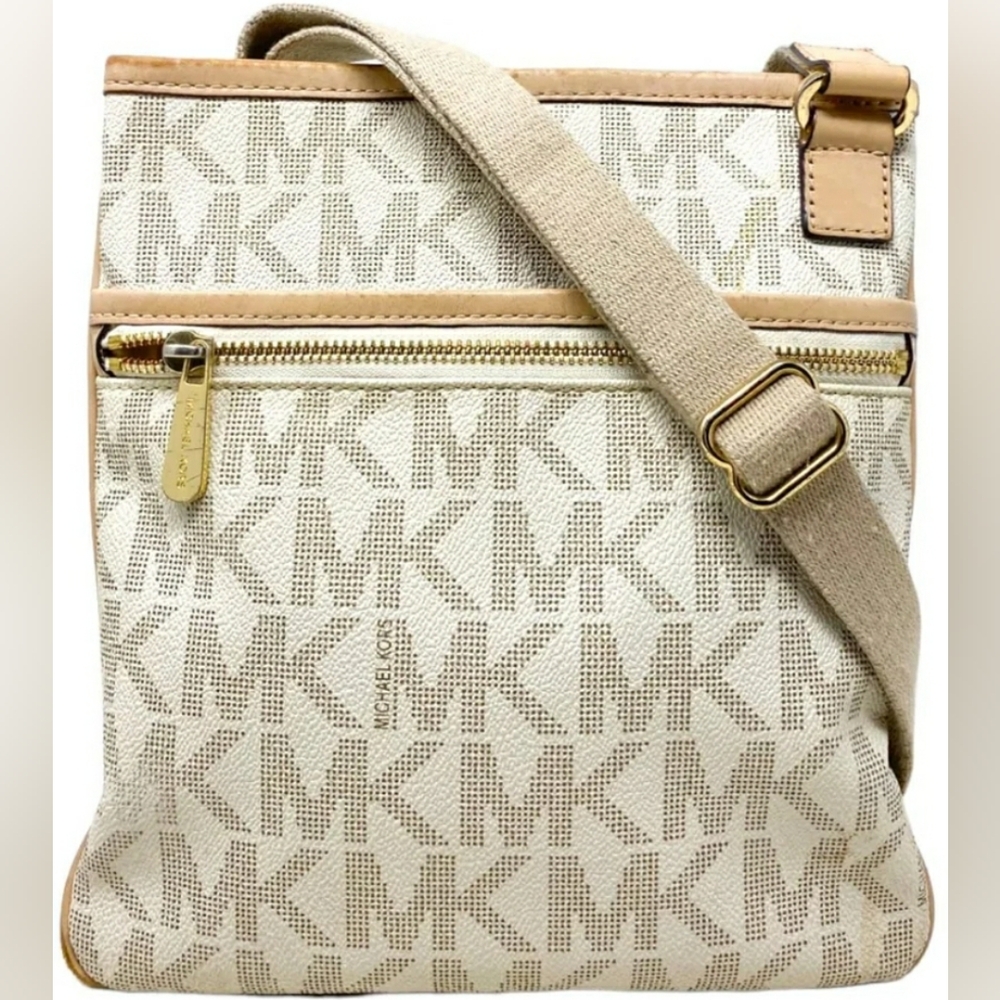 Michael Kors MK Tan Jet Set Signature Crossbody Purse Handbag